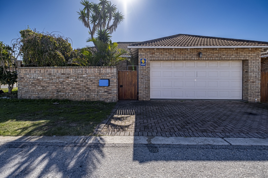 3 Bedroom Property for Sale in Summerstrand Eastern Cape